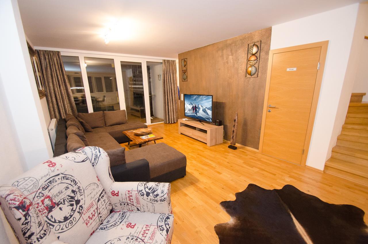 Penthouse Seven By All In One Apartments Zell am See Esterno foto