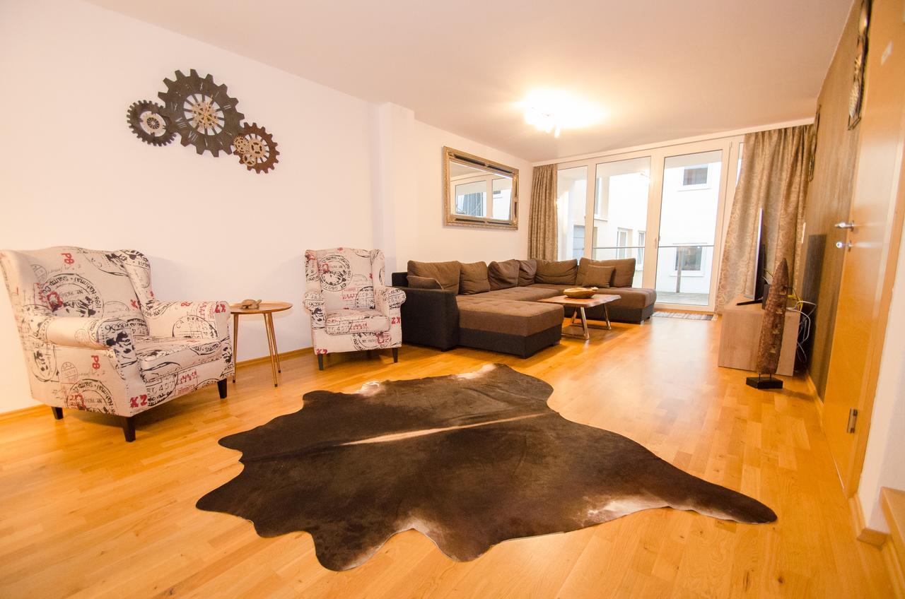 Penthouse Seven By All In One Apartments Zell am See Esterno foto
