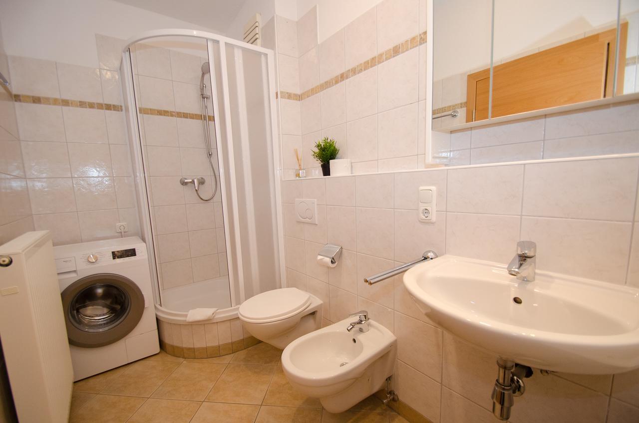 Penthouse Seven By All In One Apartments Zell am See Esterno foto